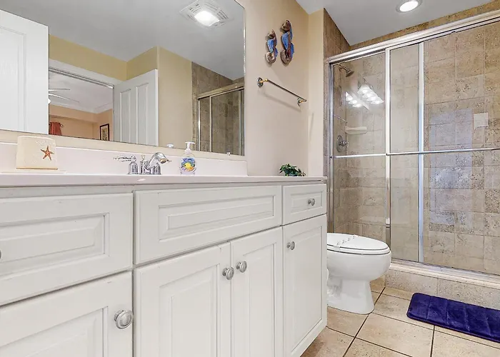 Belmont Towers 401 Apartment *